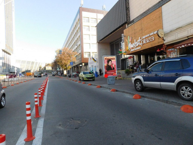 Сітілайт 1.2x1.8,  Фізкультури вул. 3