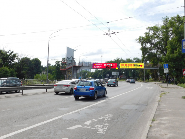 Міст 8x2,  Перова бул. надземний пішохідний перехід, до Броварського пр.