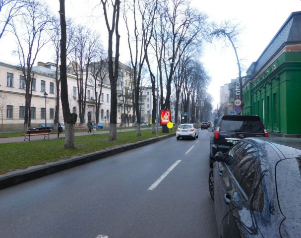 Сітіскролл 1.2x1.8,  Липська вул. 15, бульварна частина