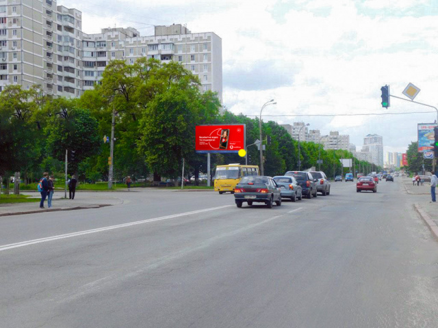 Призма 6x3,  Харківське шосе, біля Вербицького вул. , від Харківської пл., в центр