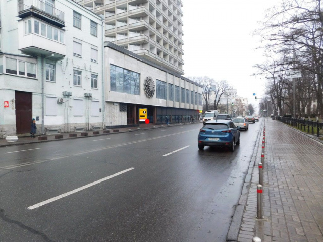 Сітіскролл 1.2x1.8,  Грушевського Михайла вул. 26/1