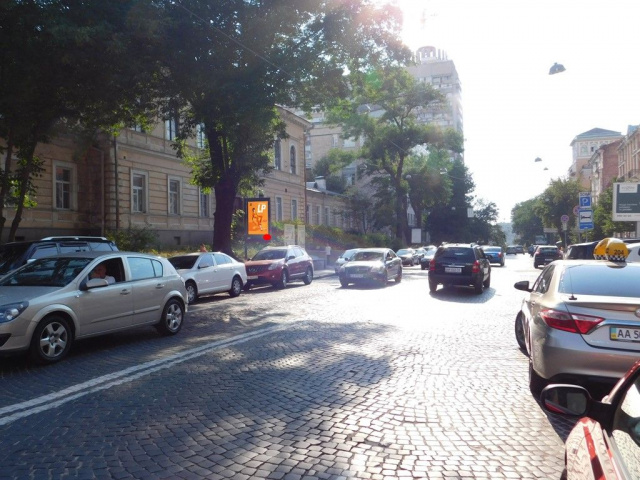 Сітіскролл 1.2x1.8,  Хмельницького Богдана вул. 37