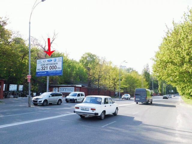 Щит 6x3,  Грінченка вул., 6-й від Протасового Яру, 70 м після Байковій вул., в центр