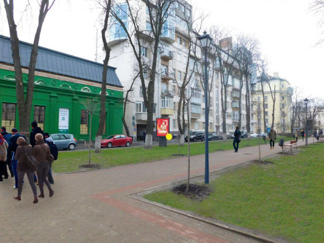 Сітіскролл 1.2x1.8,  Липська вул. 15, бульварна частина